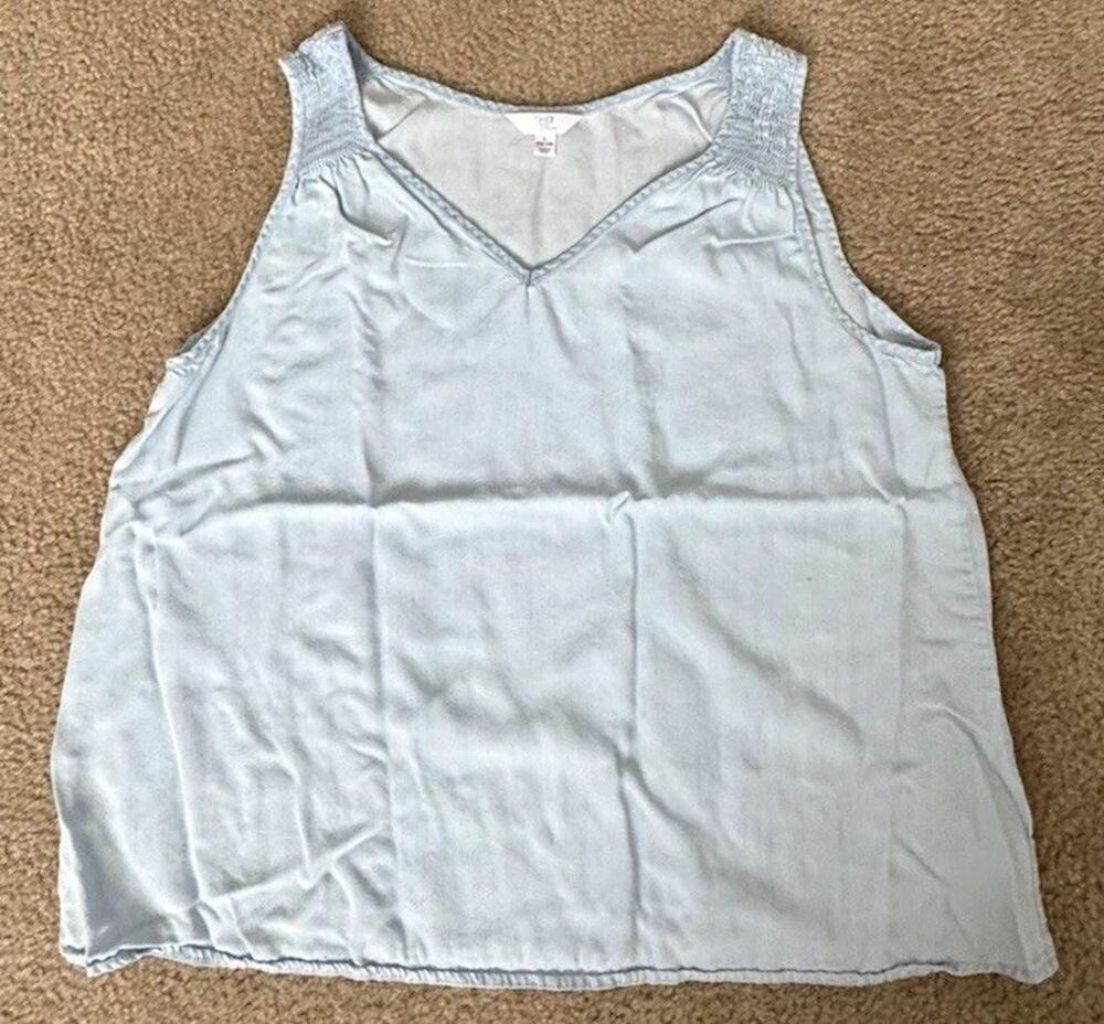 Time and Tru Women’s L Solid Blue V-Neck Sleeveless Woven Lyocell Tank Top nwot